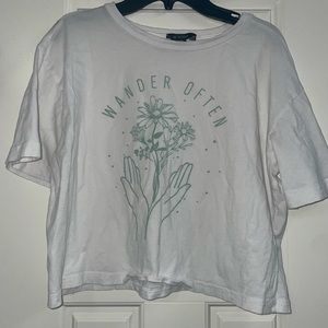 Flowy cropped short sleeve